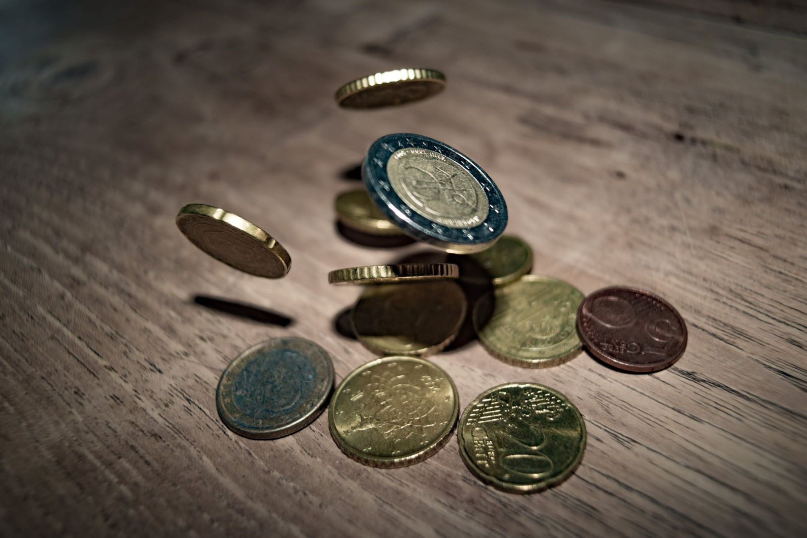 Hoe kun je geld besparen als je online gokt? - Goedkoop.nl